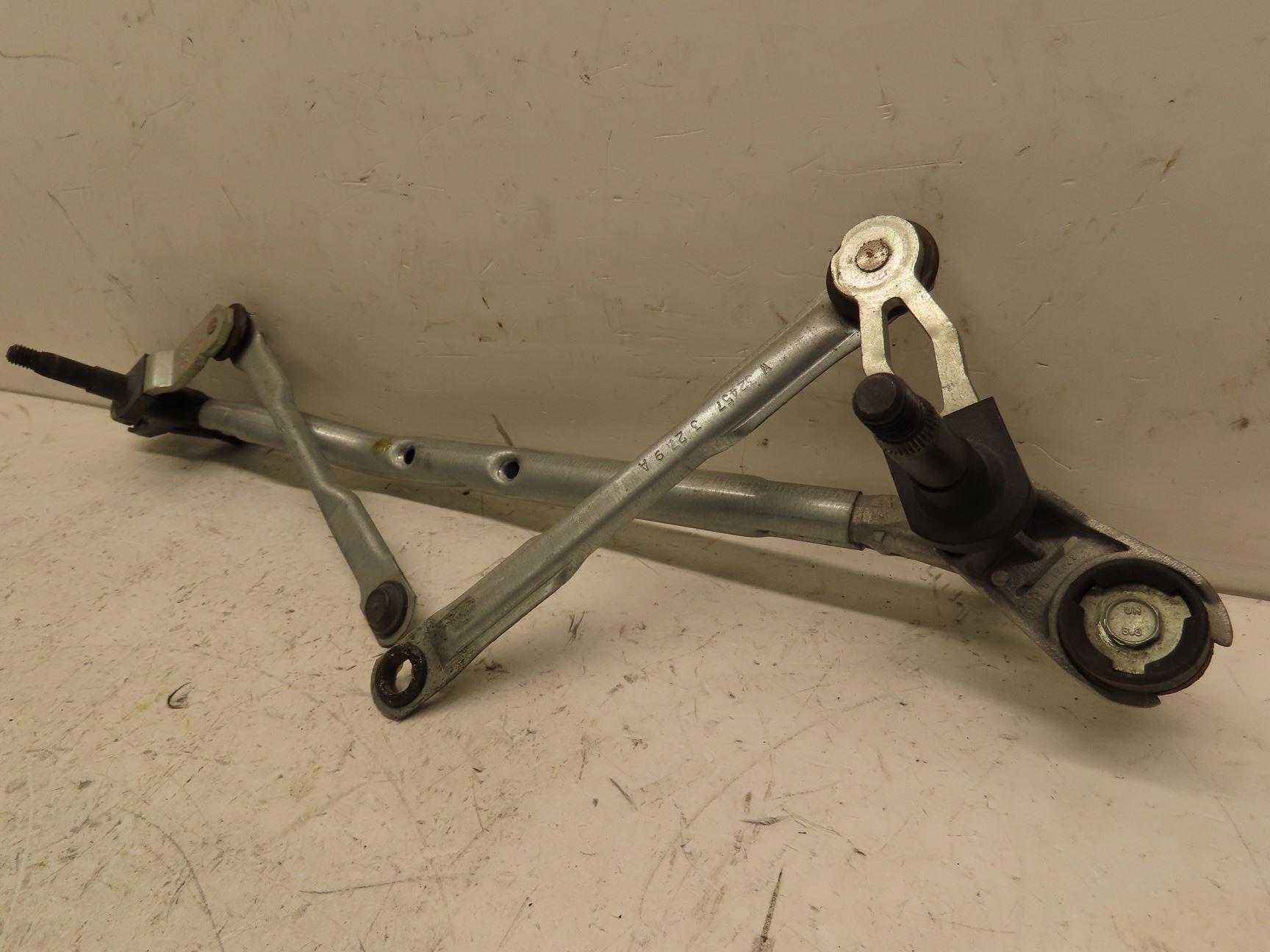 MECANISME ESSUIE-GLACE AV