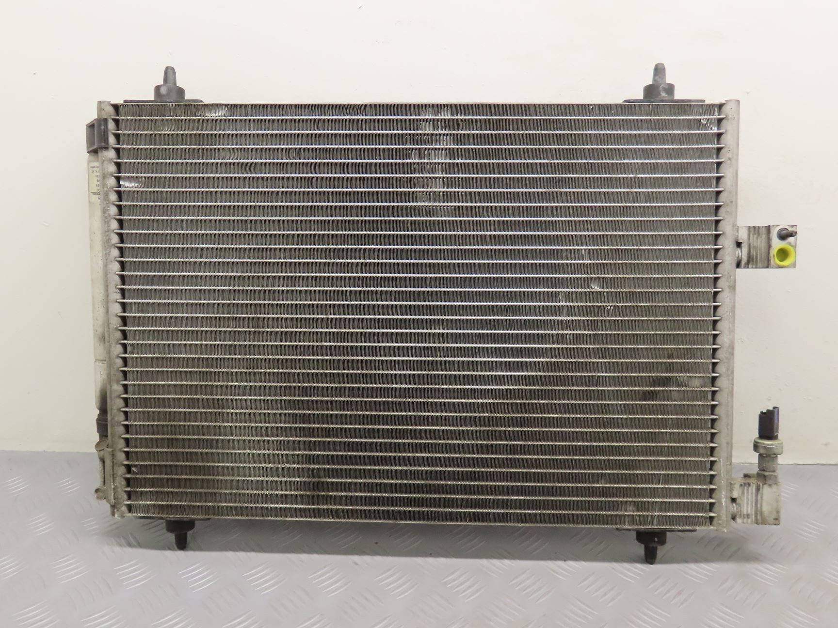 RADIATEUR / CONDENSEUR CLIM