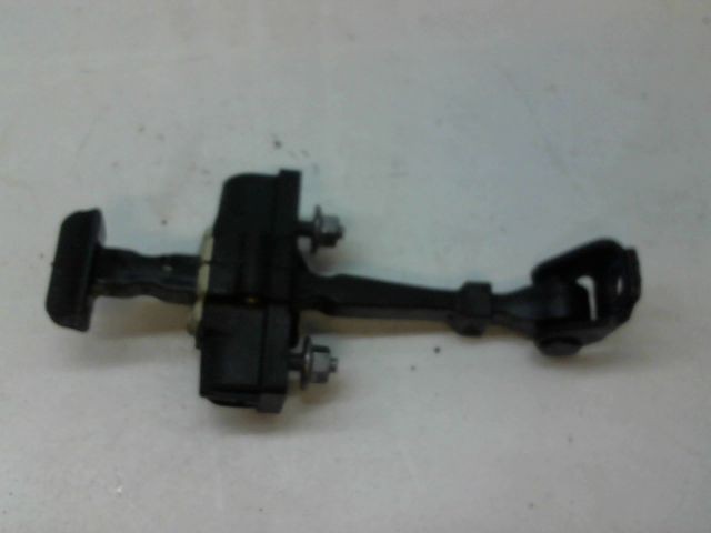 TIRANT PORTE AVG