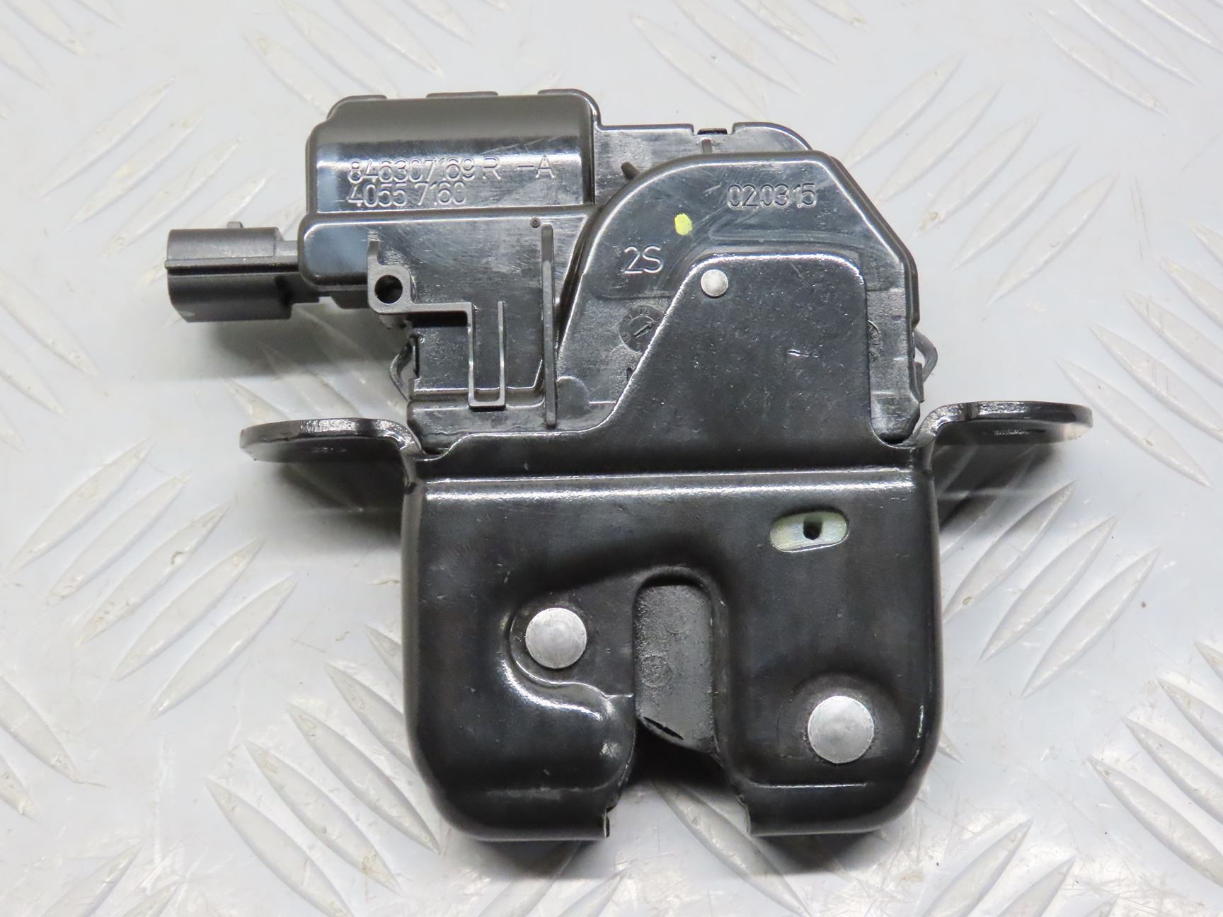 MOTEUR ESSUIE-GLACE AR
