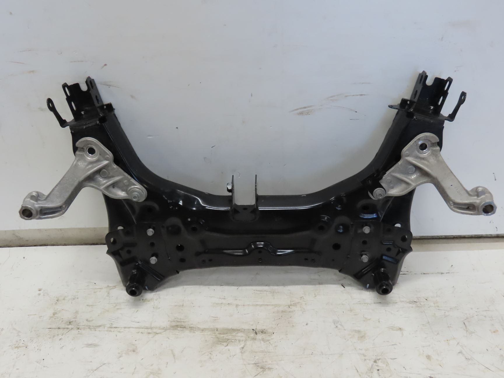 BERCEAU MOTEUR AV