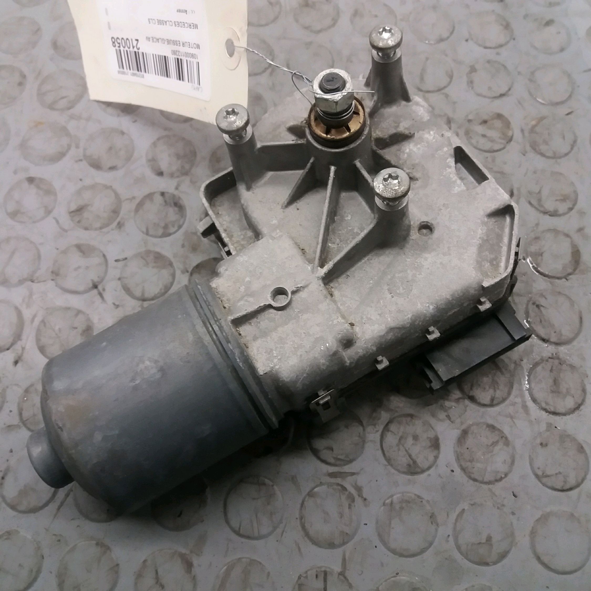 MOTEUR ESSUIE-GLACE AV