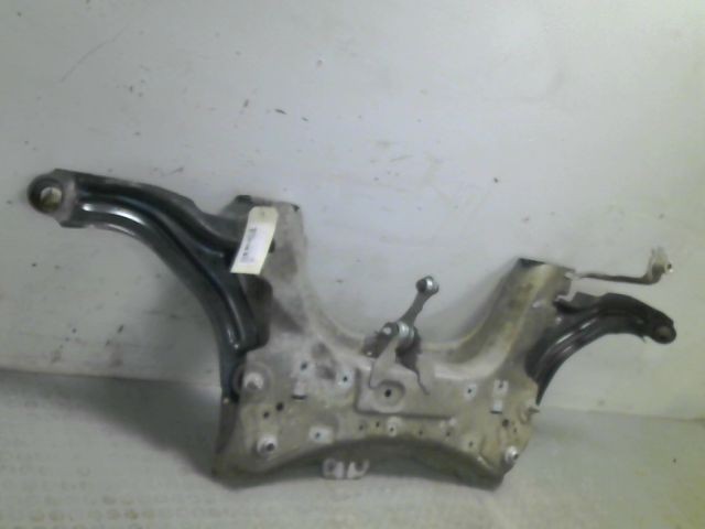 BERCEAU MOTEUR AV