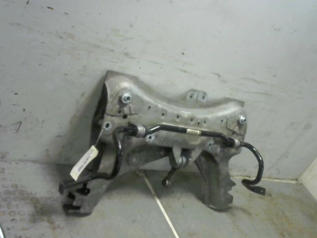 BERCEAU MOTEUR AV