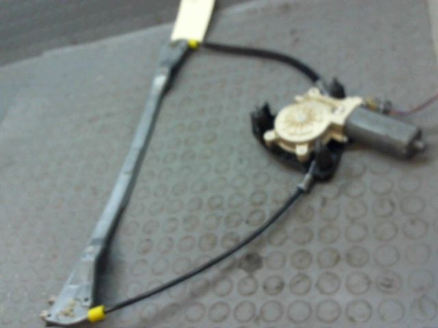 MECANISME+MOTEUR LEVE-GLACE AVD
