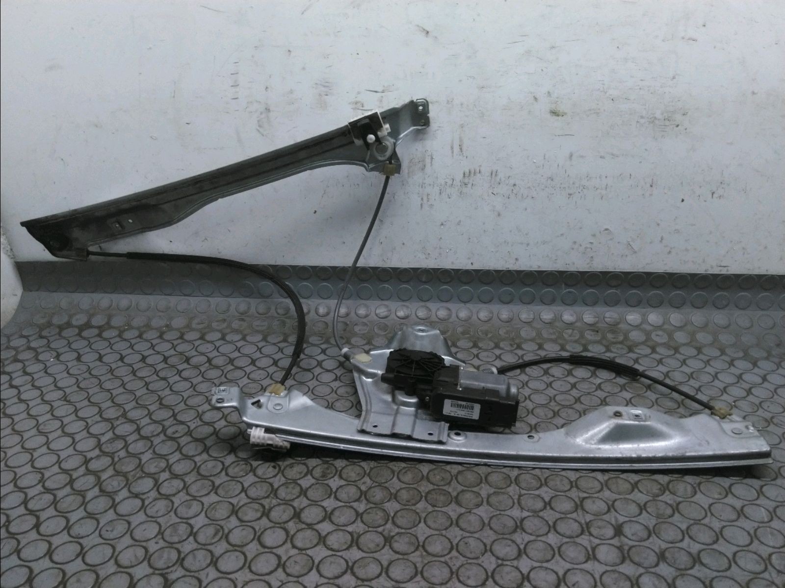 MECANISME+MOTEUR LEVE-GLACE AVD