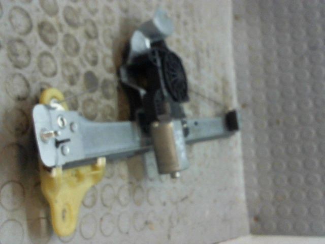 MECANISME+MOTEUR LEVE-GLACE AVG