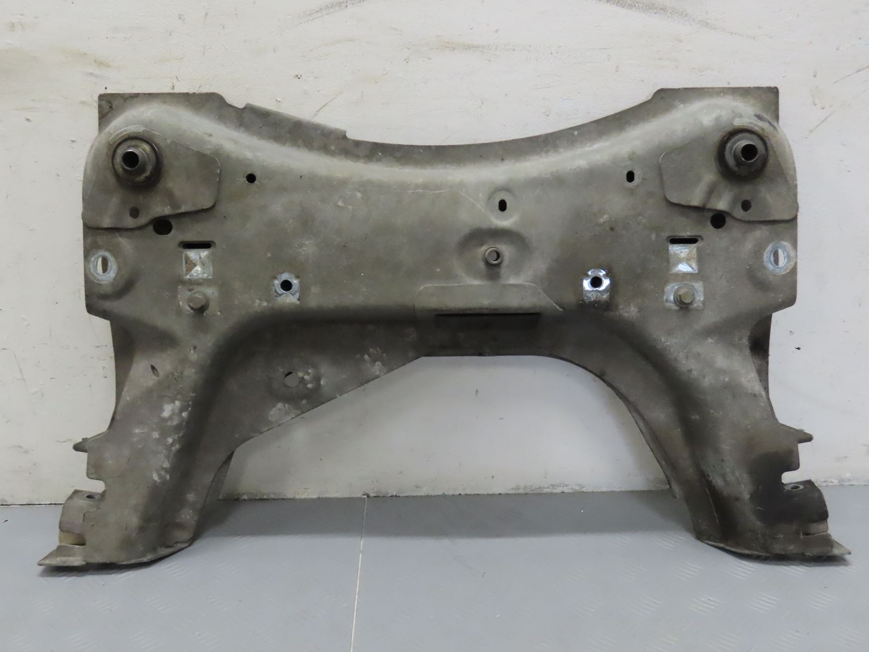BERCEAU MOTEUR AV