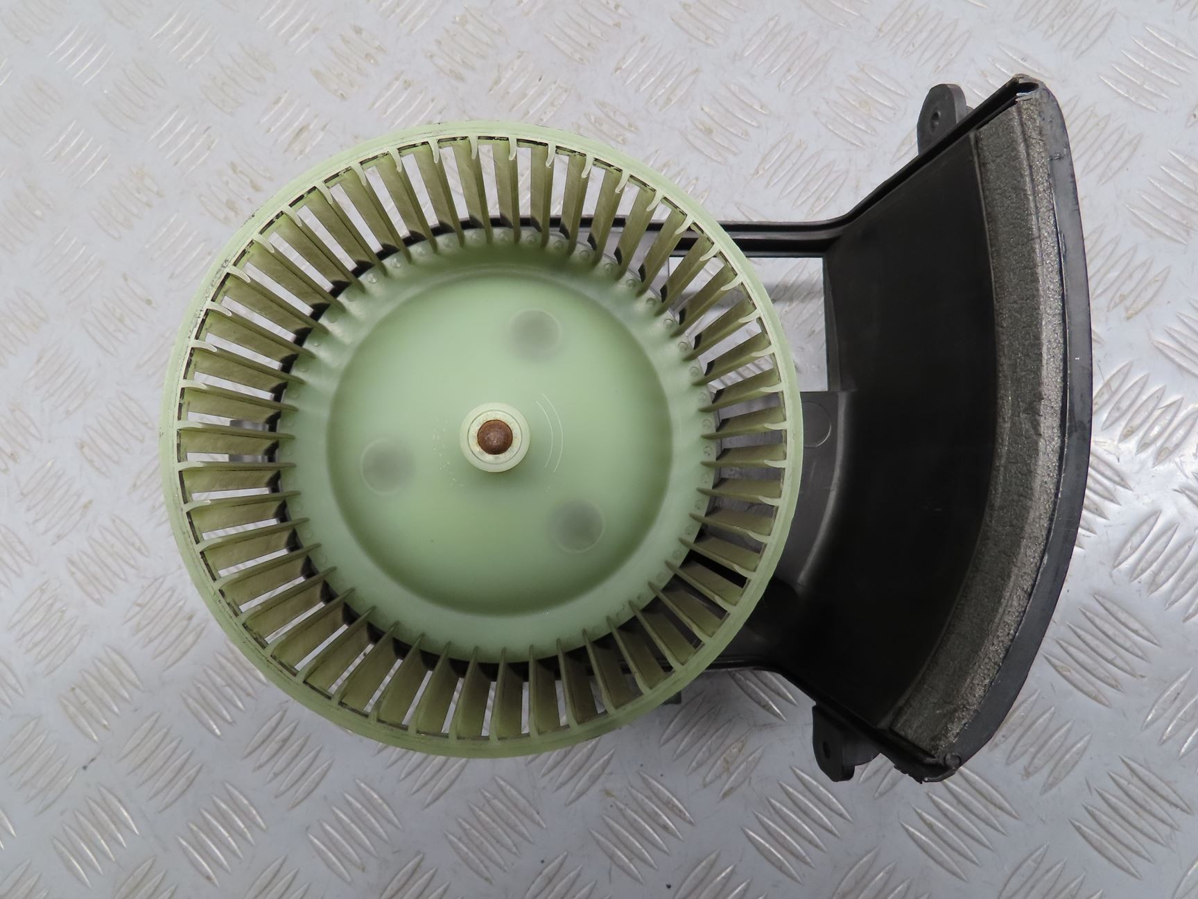 VENTILATEUR DE CHAUFFAGE