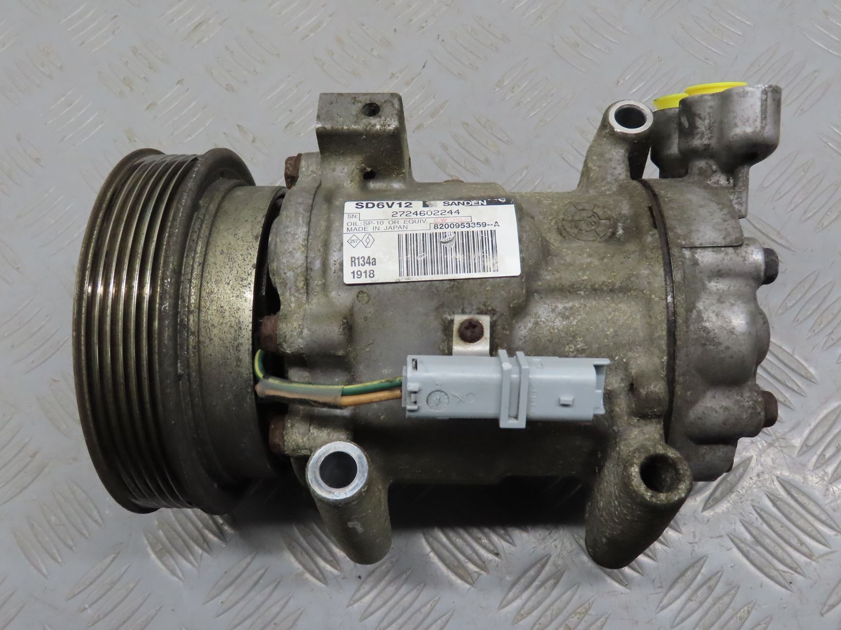 COMPRESSEUR AIR CONDITIONNE
