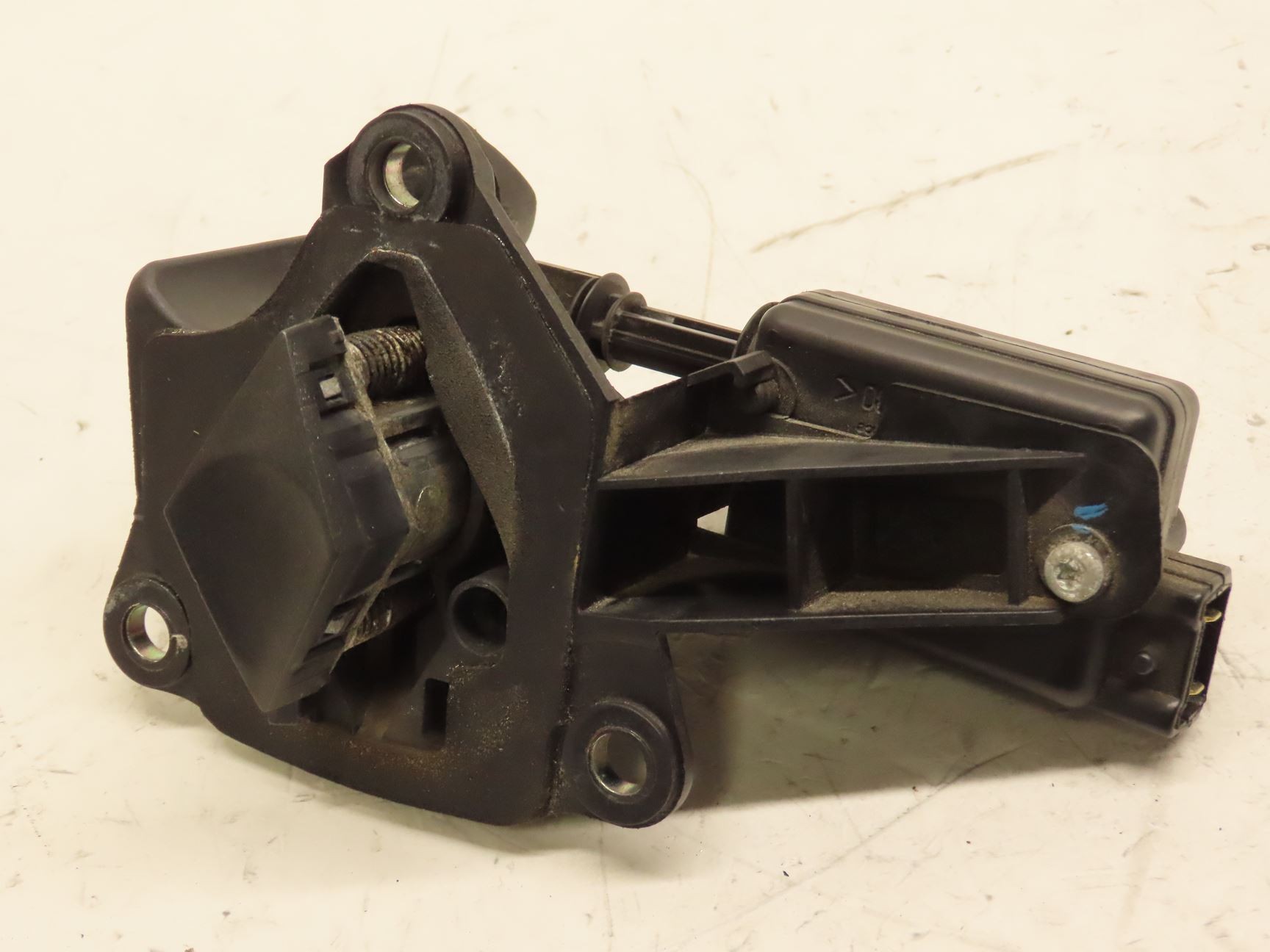 ACTIONNEUR SERRURE HAYON 