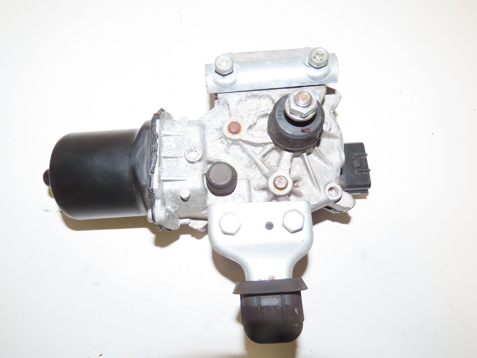 MOTEUR ESSUIE-GLACE AV