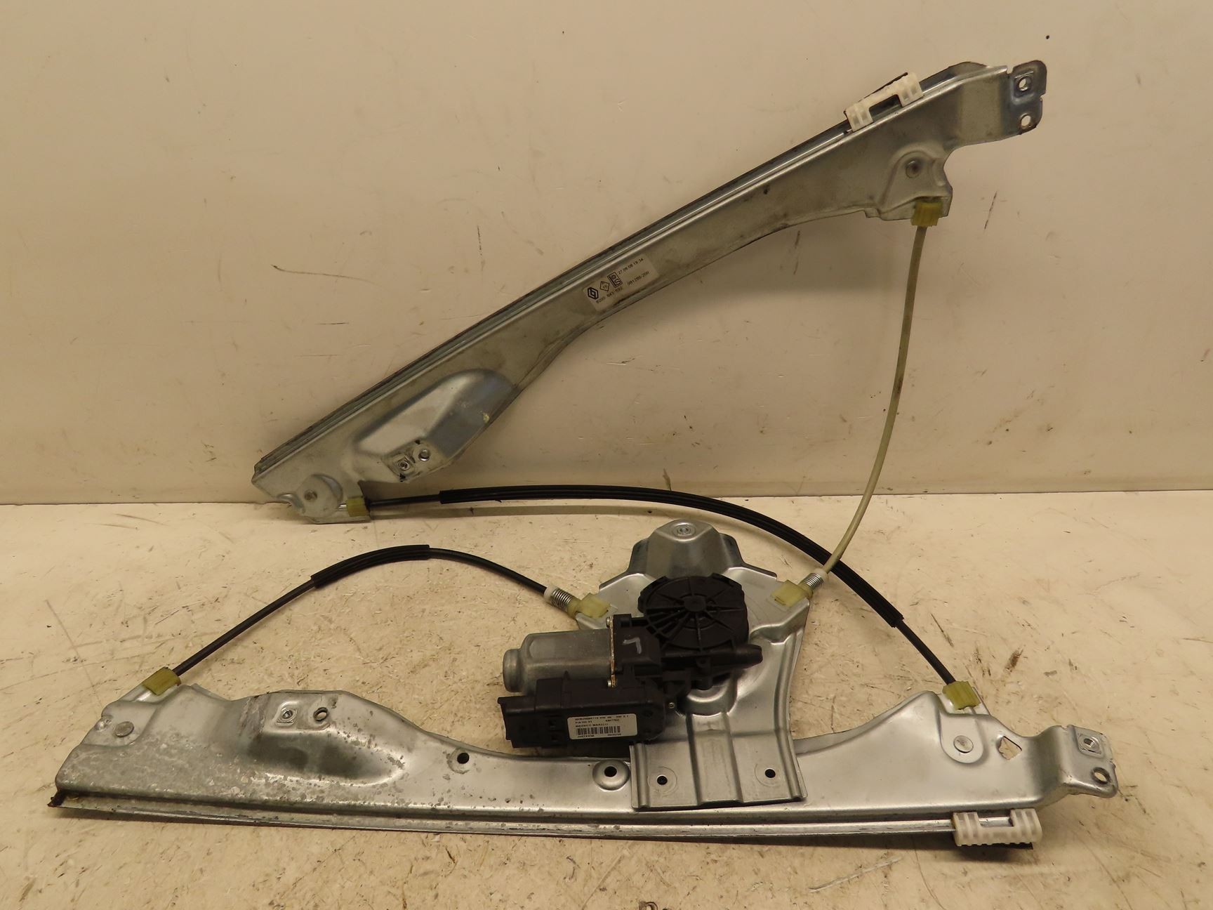 MECANISME+MOTEUR LEVE-GLACE AVG