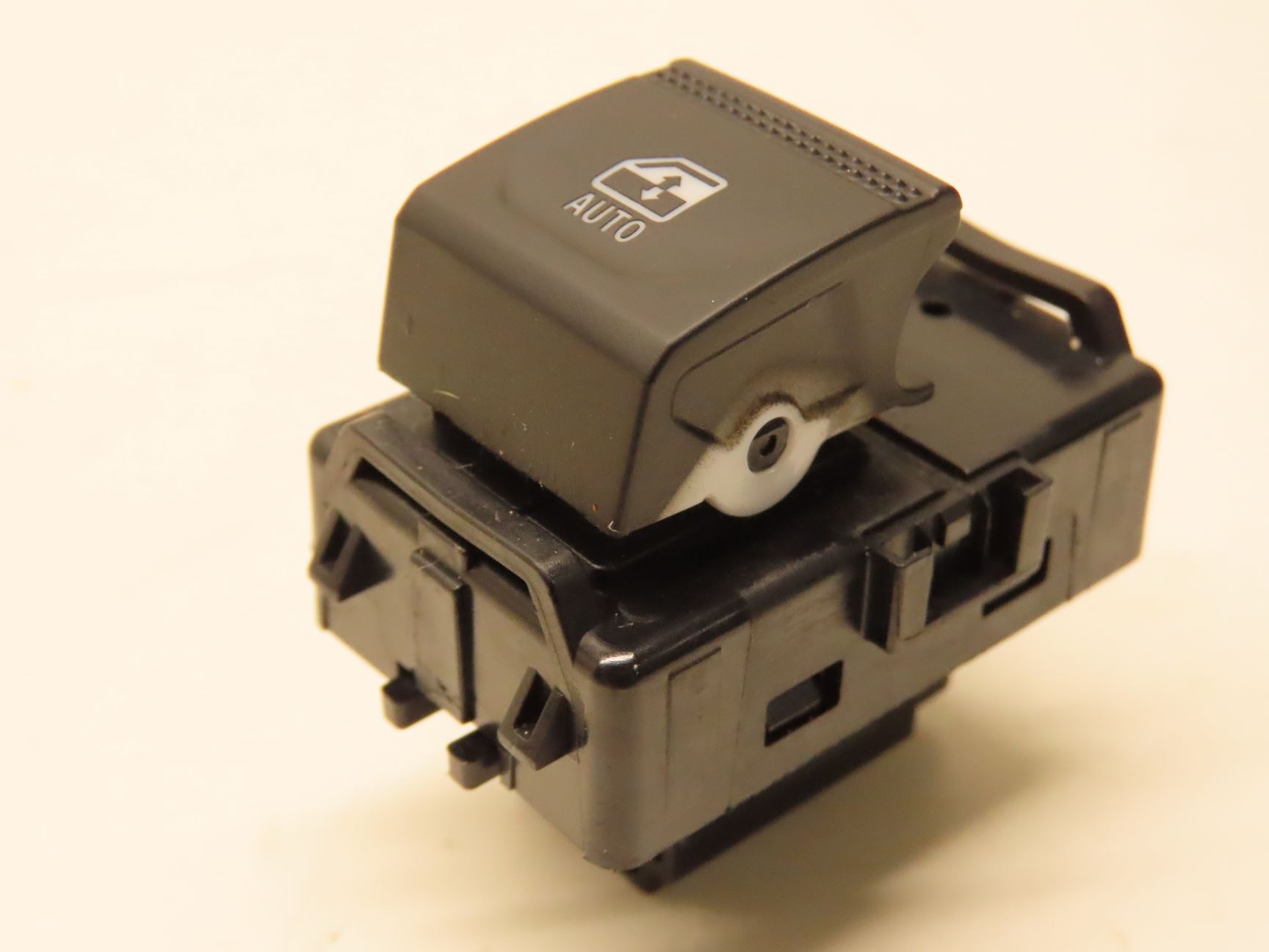 COMMANDE LEVE-GLACE PORTE ARD