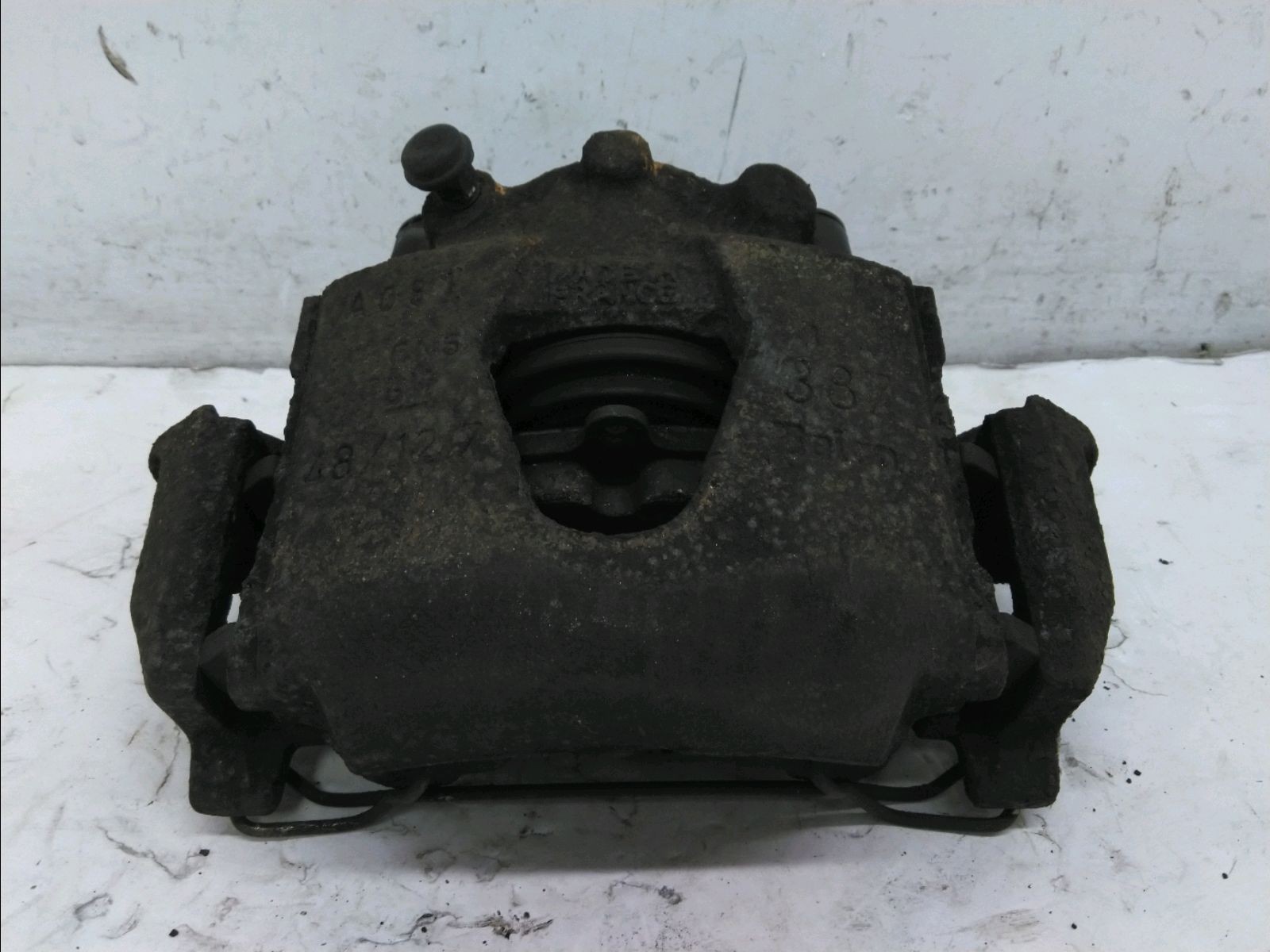 ETRIER DE FREIN AVD
