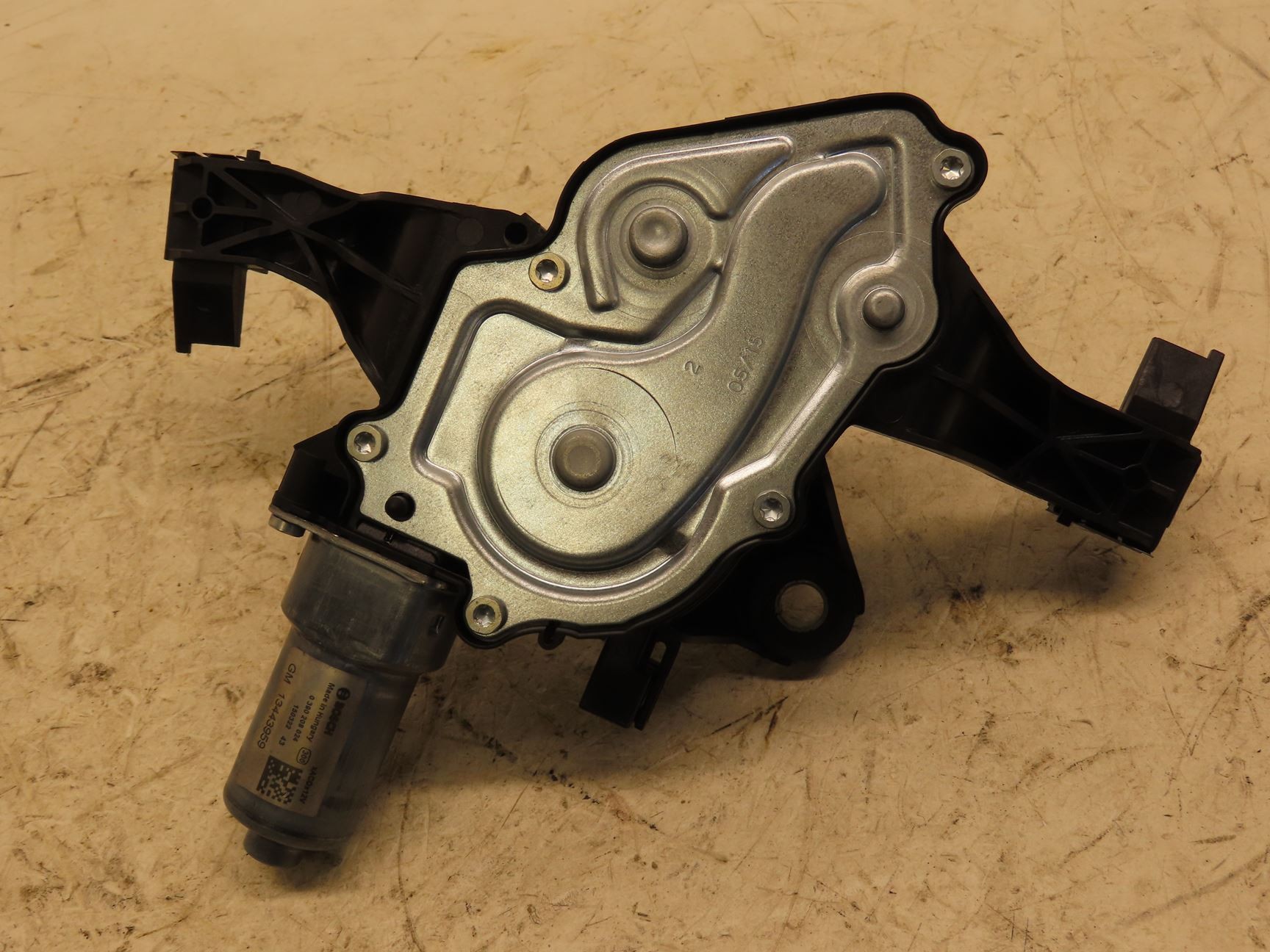 MOTEUR ESSUIE-GLACE AR