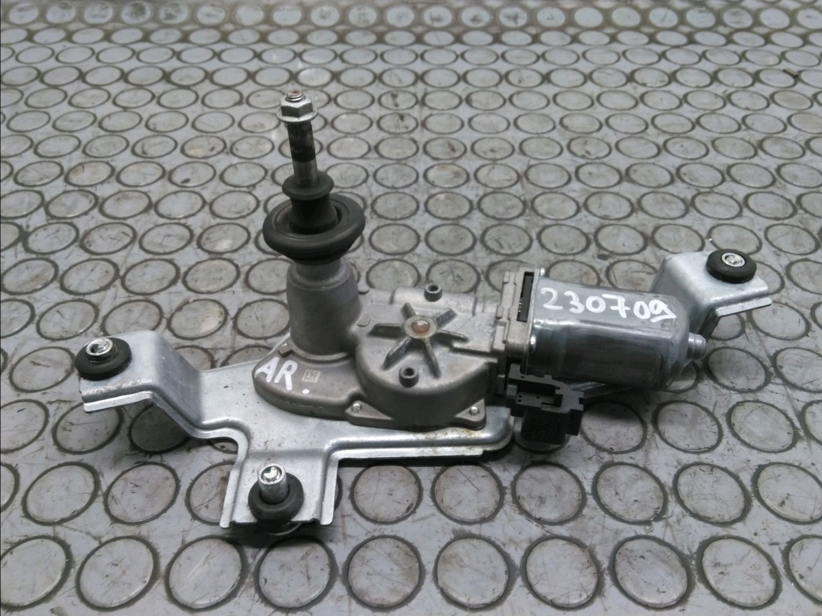 MOTEUR ESSUIE-GLACE AR