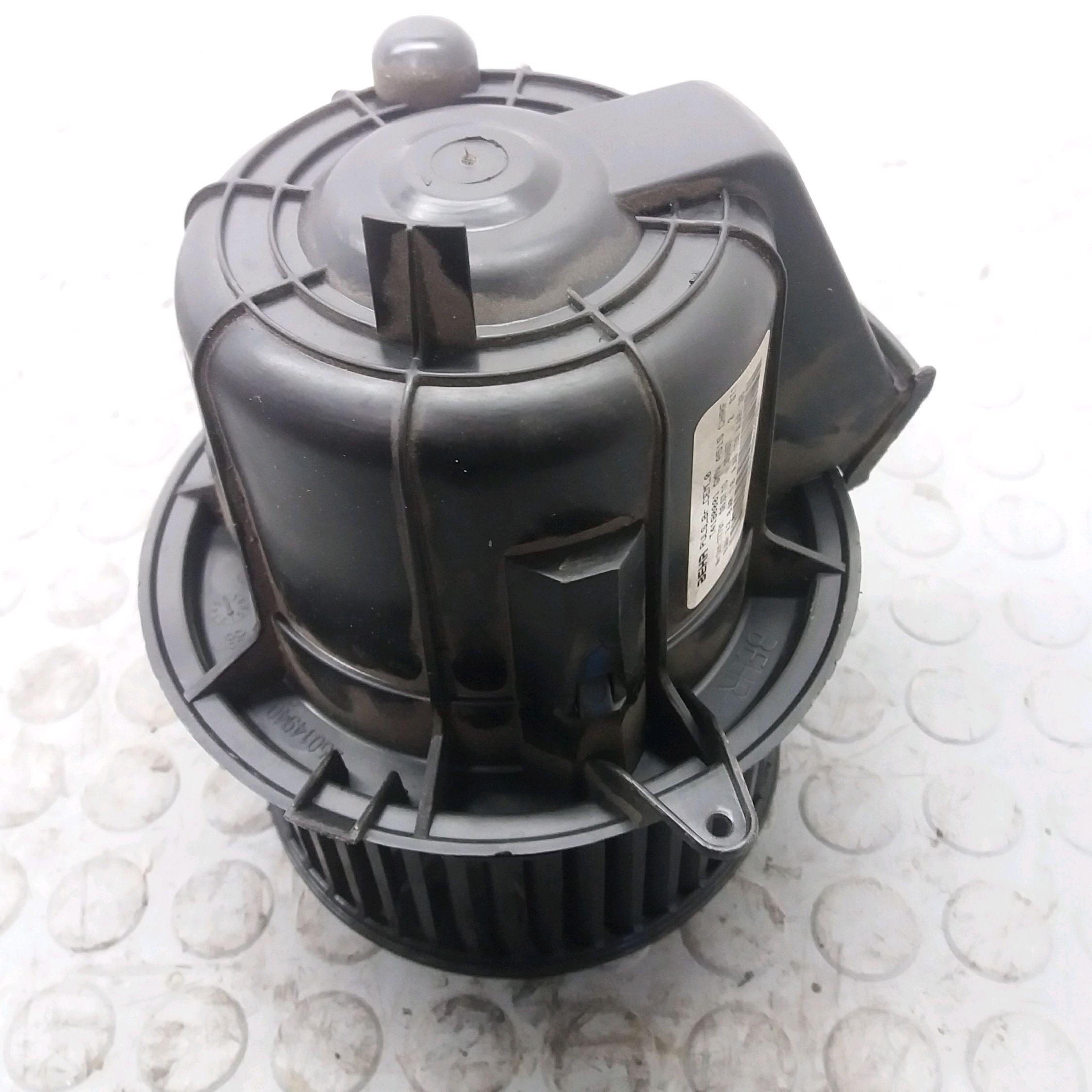 VENTILATEUR DE CHAUFFAGE