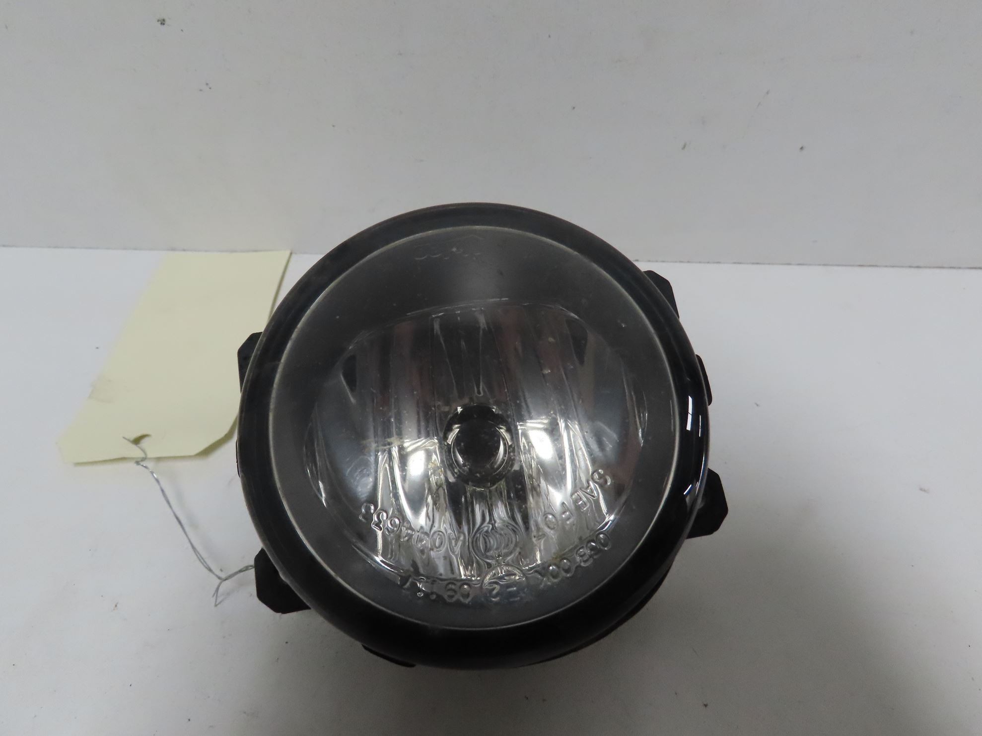 PHARE ANTIBROUILLARD AVD