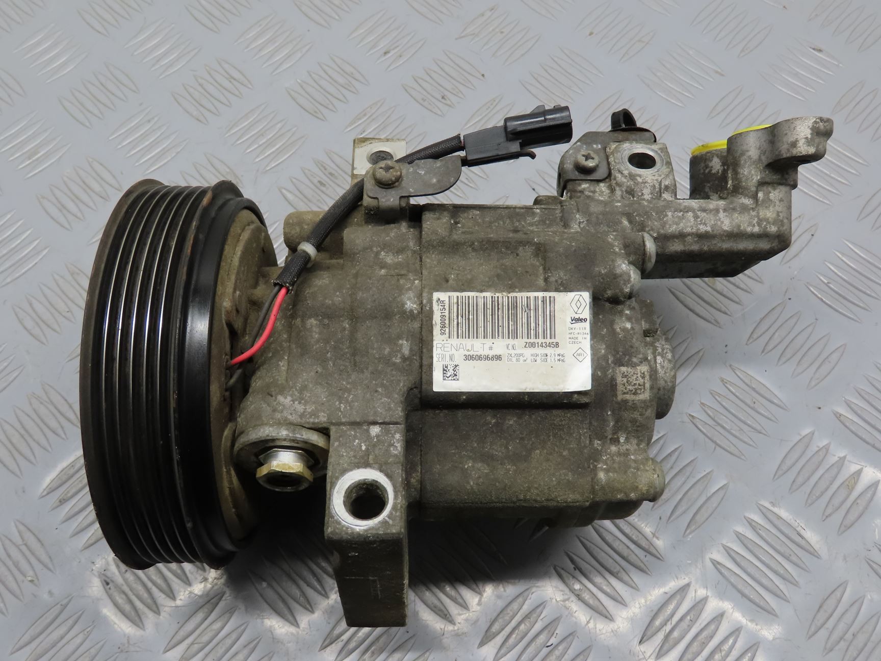 COMPRESSEUR AIR CONDITIONNE