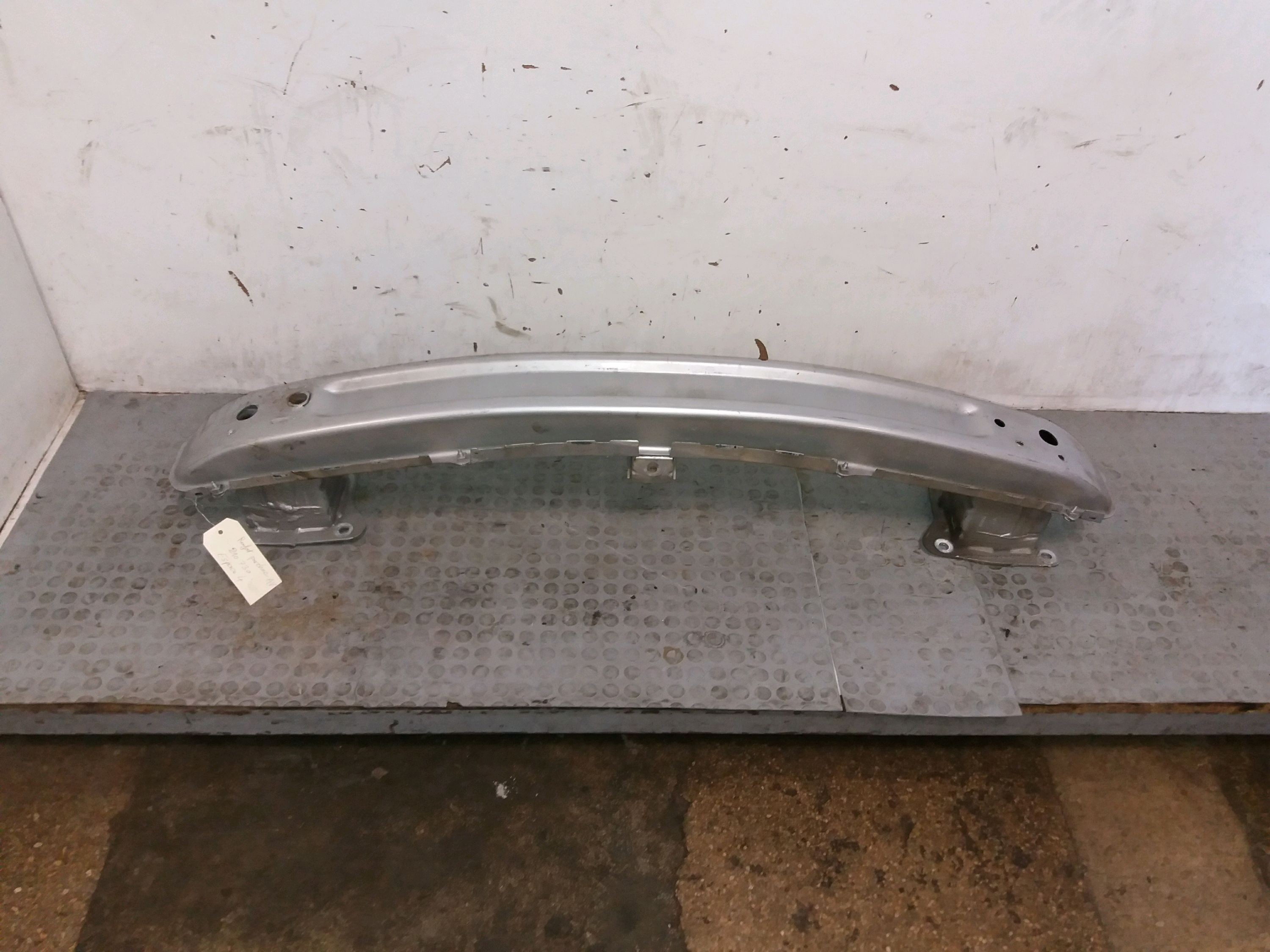 RENFORT PARE-CHOC AV