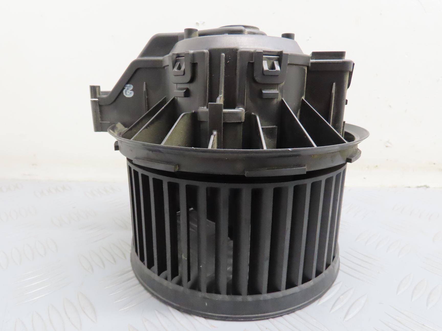 VENTILATEUR DE CHAUFFAGE