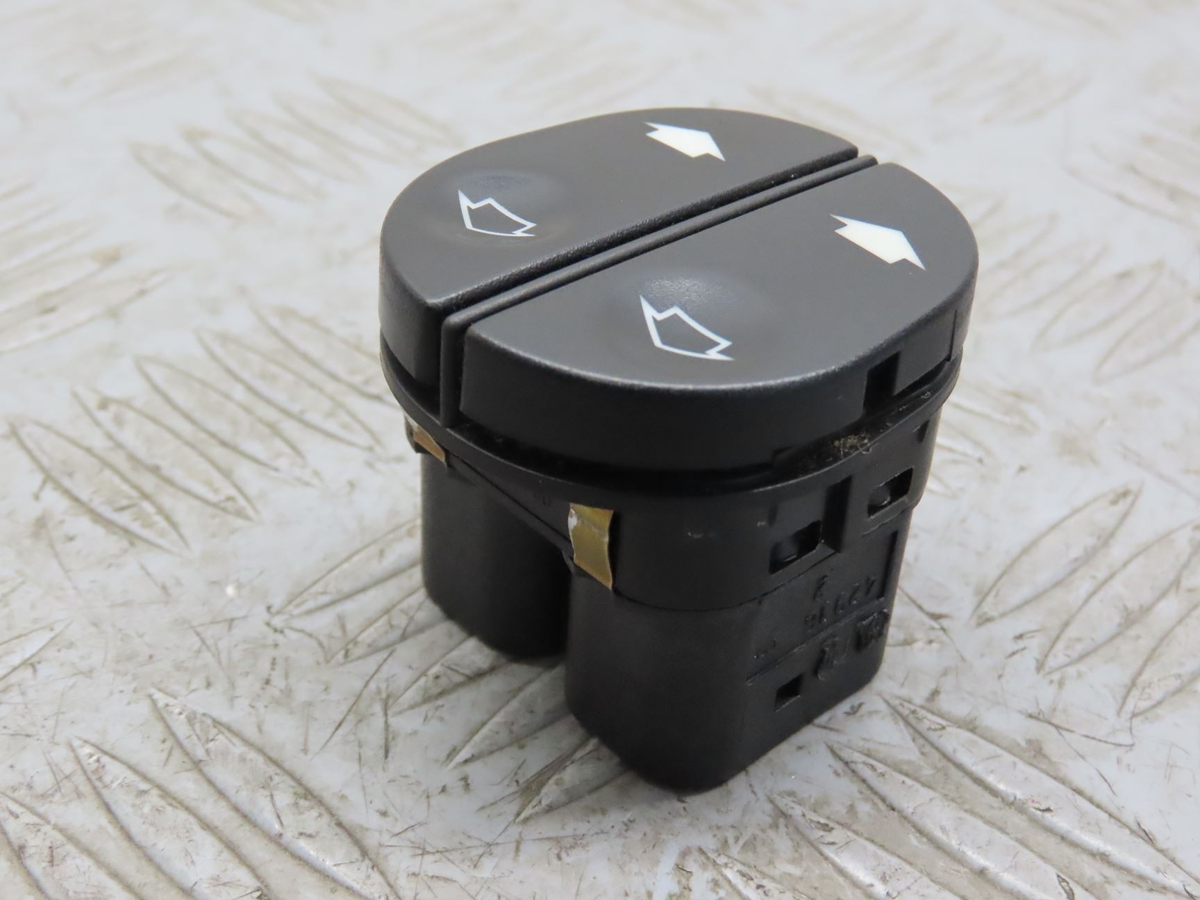 COMMANDE LEVE-GLACE PORTE AVG