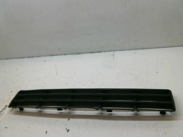 GRILLE D PARE-CHOC AV