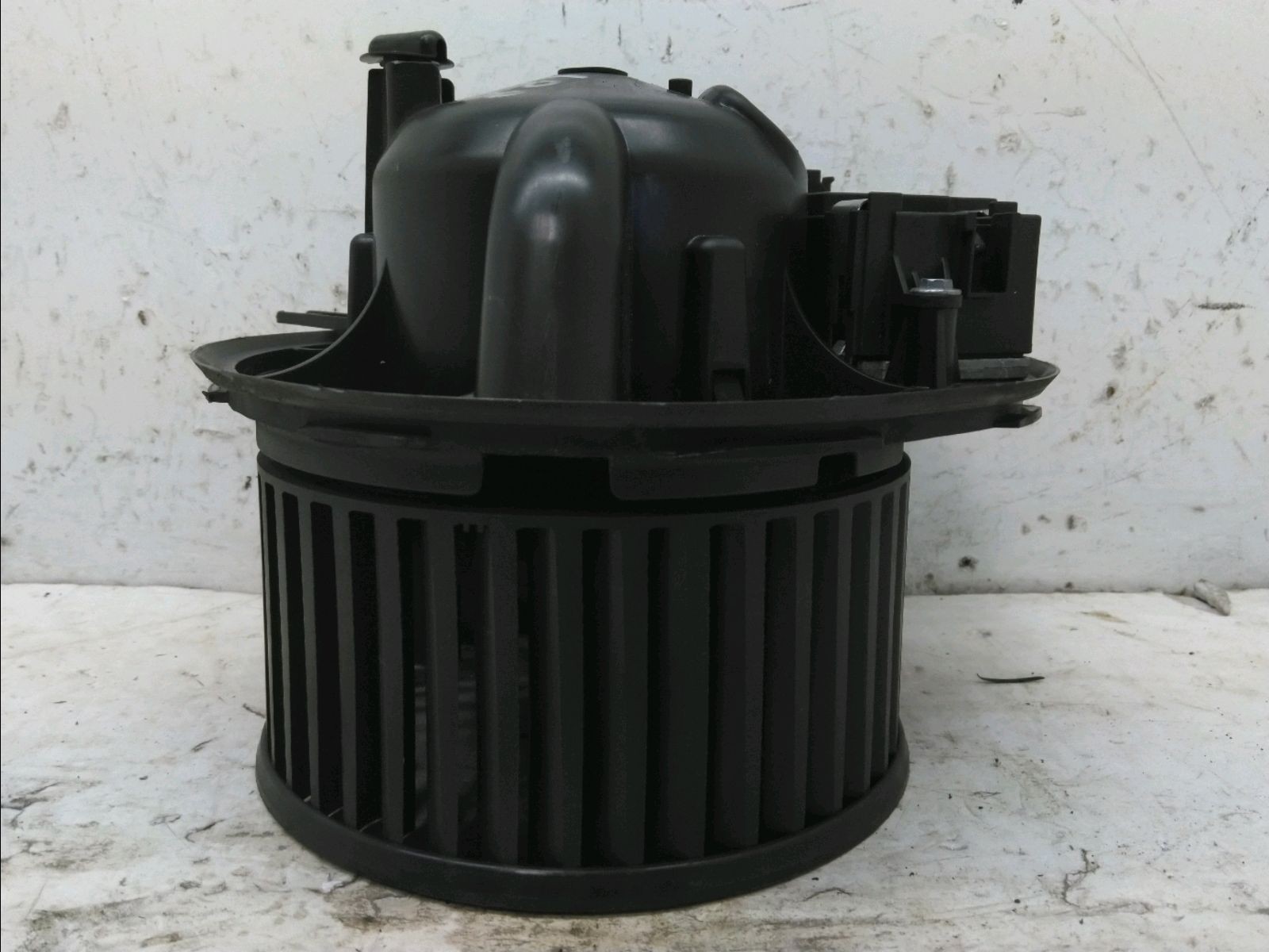 VENTILATEUR DE CHAUFFAGE