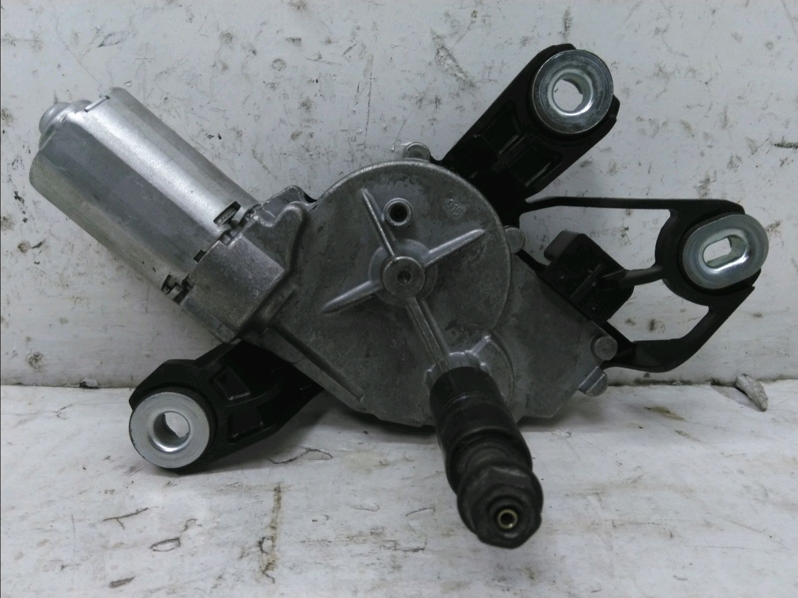 MOTEUR ESSUIE-GLACE AR