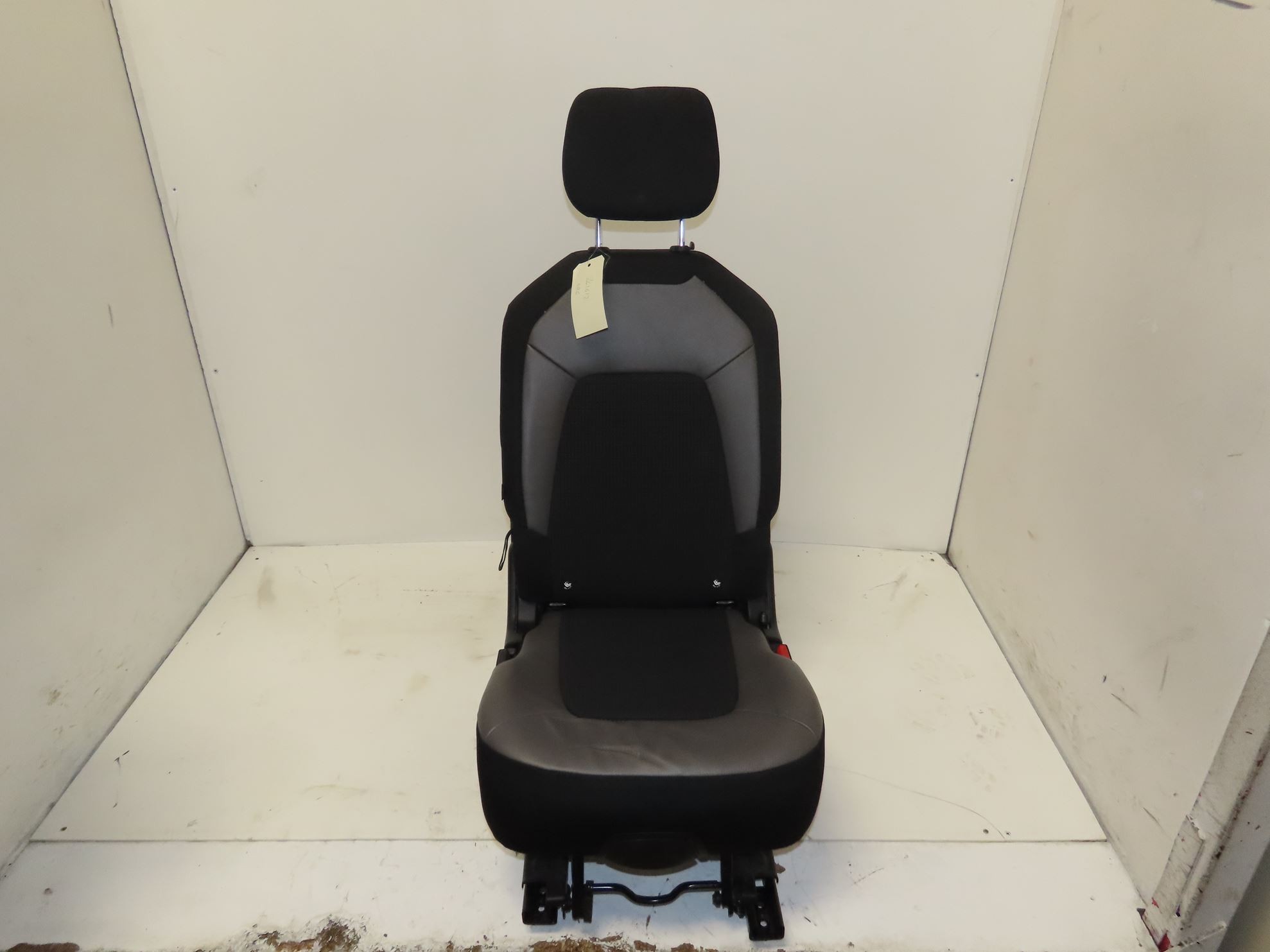 SIEGE ARRIERE CENTRAL