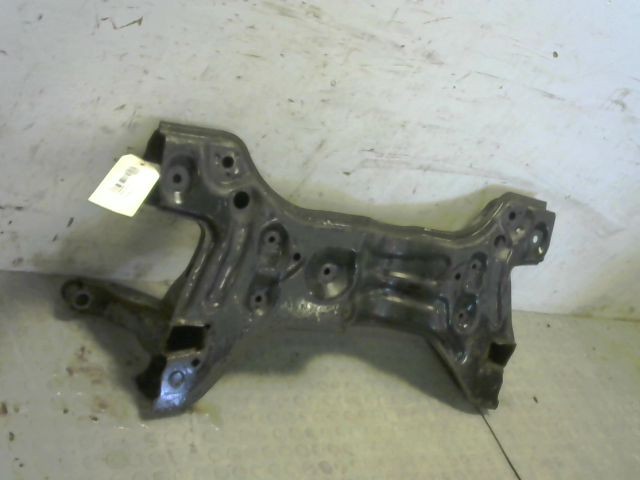 BERCEAU MOTEUR AV
