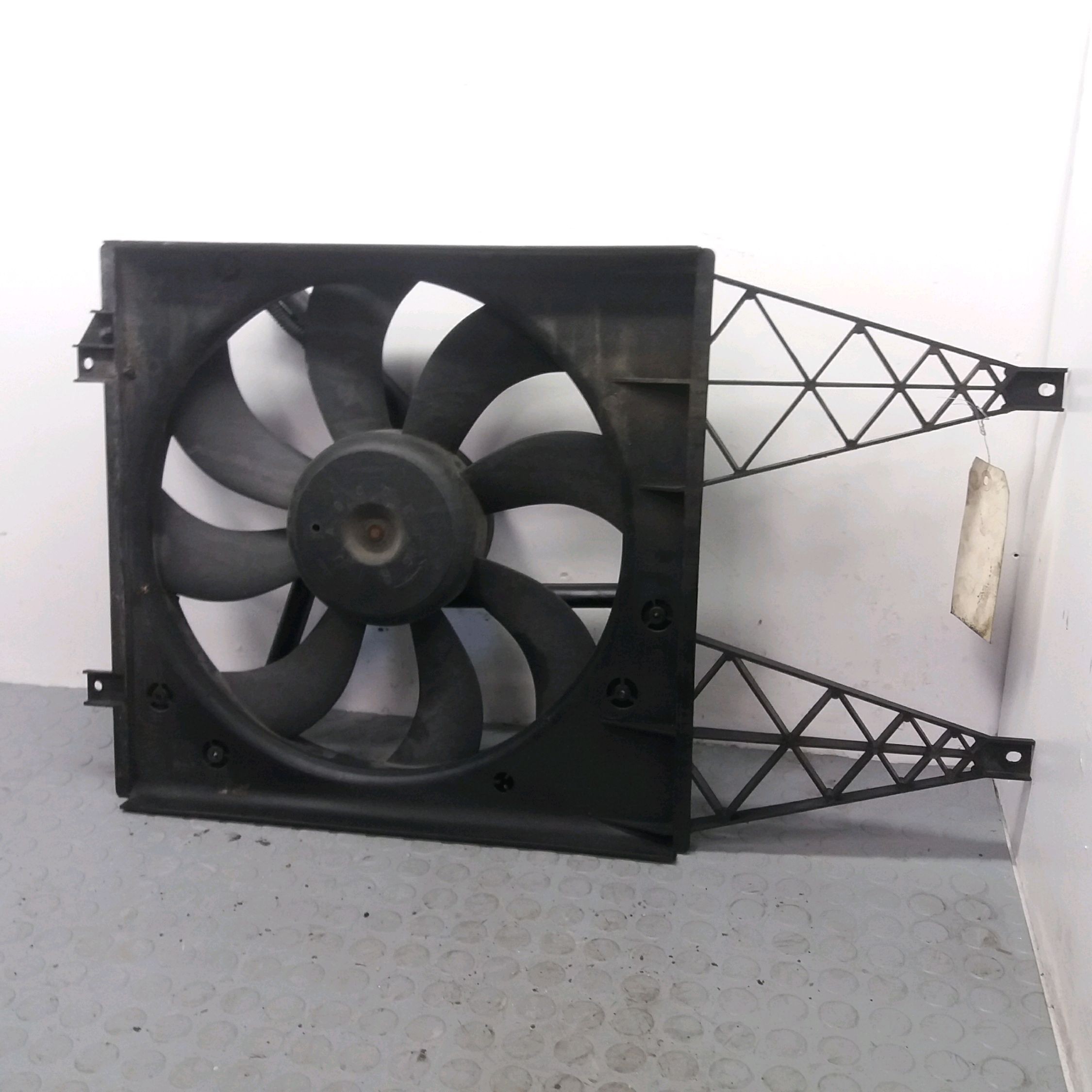 VENTILATEUR DE REFROIDISSEMENT