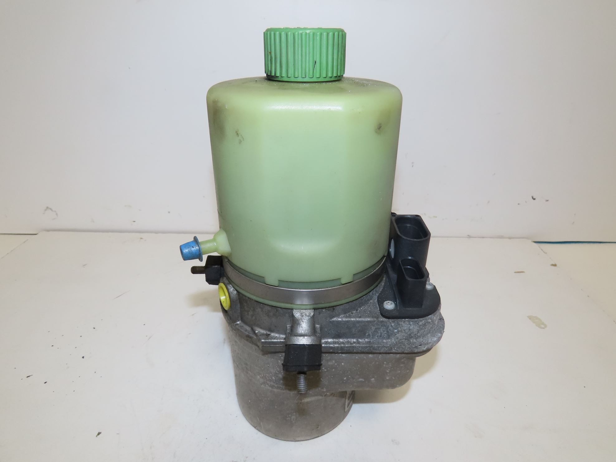 POMPE DIRECTION ASSISTEE