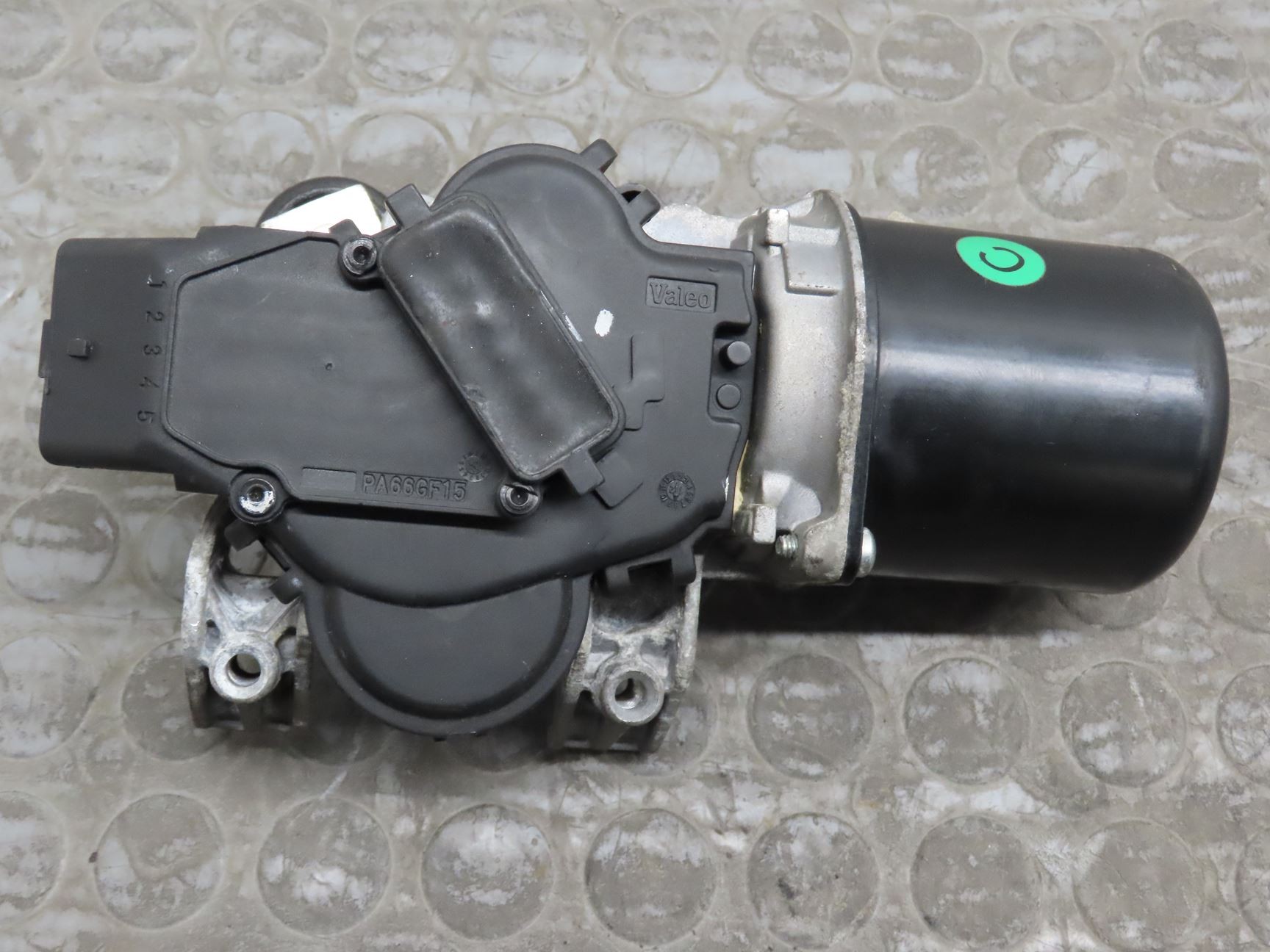 MOTEUR ESSUIE-GLACE AV