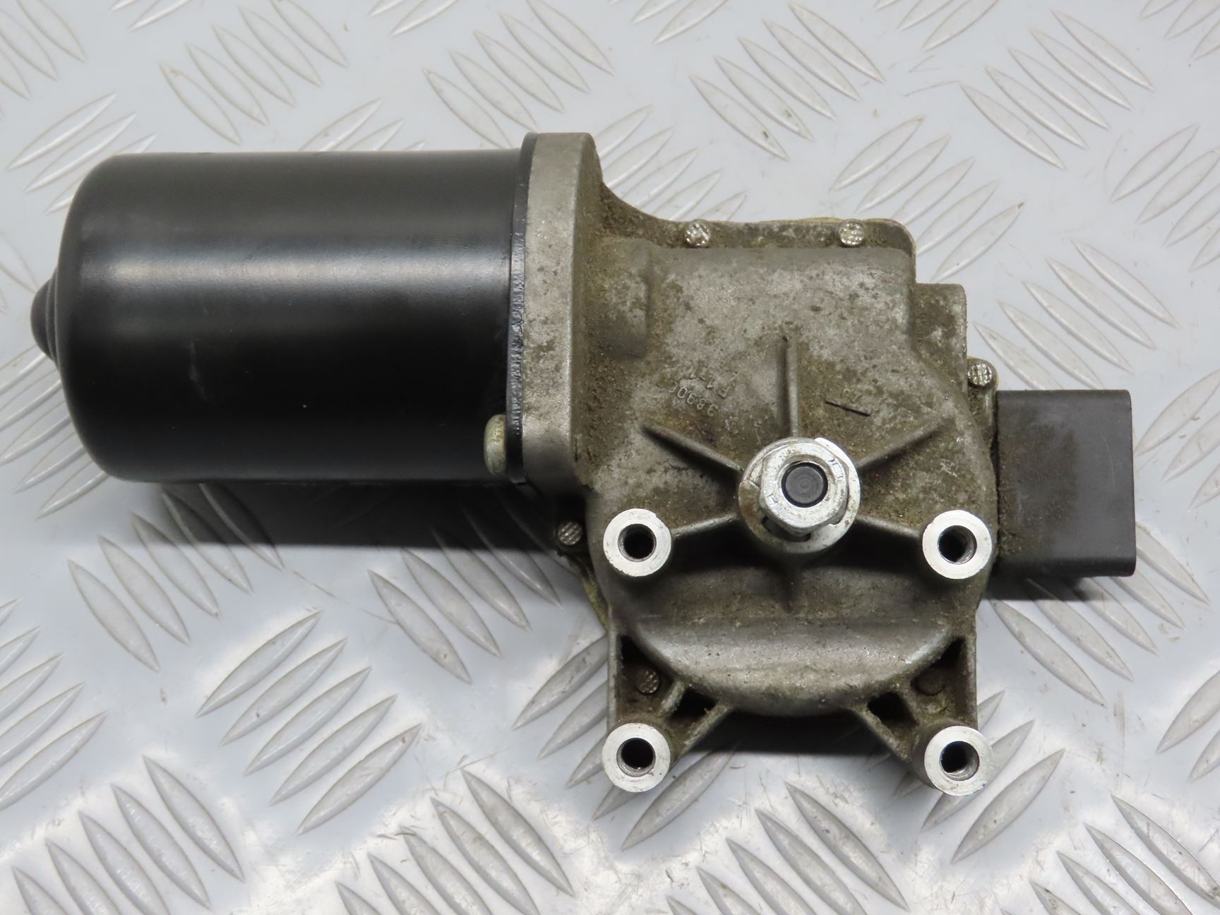 MOTEUR ESSUIE-GLACE AV