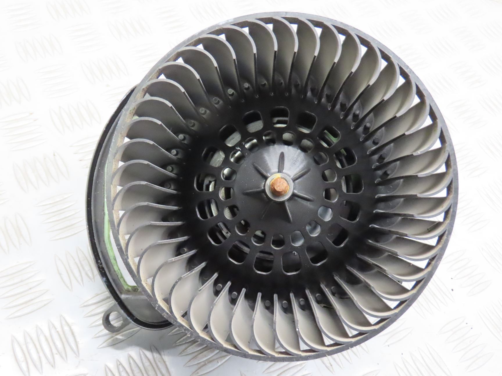VENTILATEUR DE CHAUFFAGE