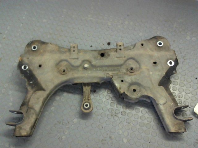 BERCEAU MOTEUR AV