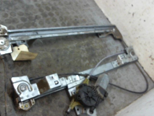MECANISME+MOTEUR LEVE-GLACE AVG