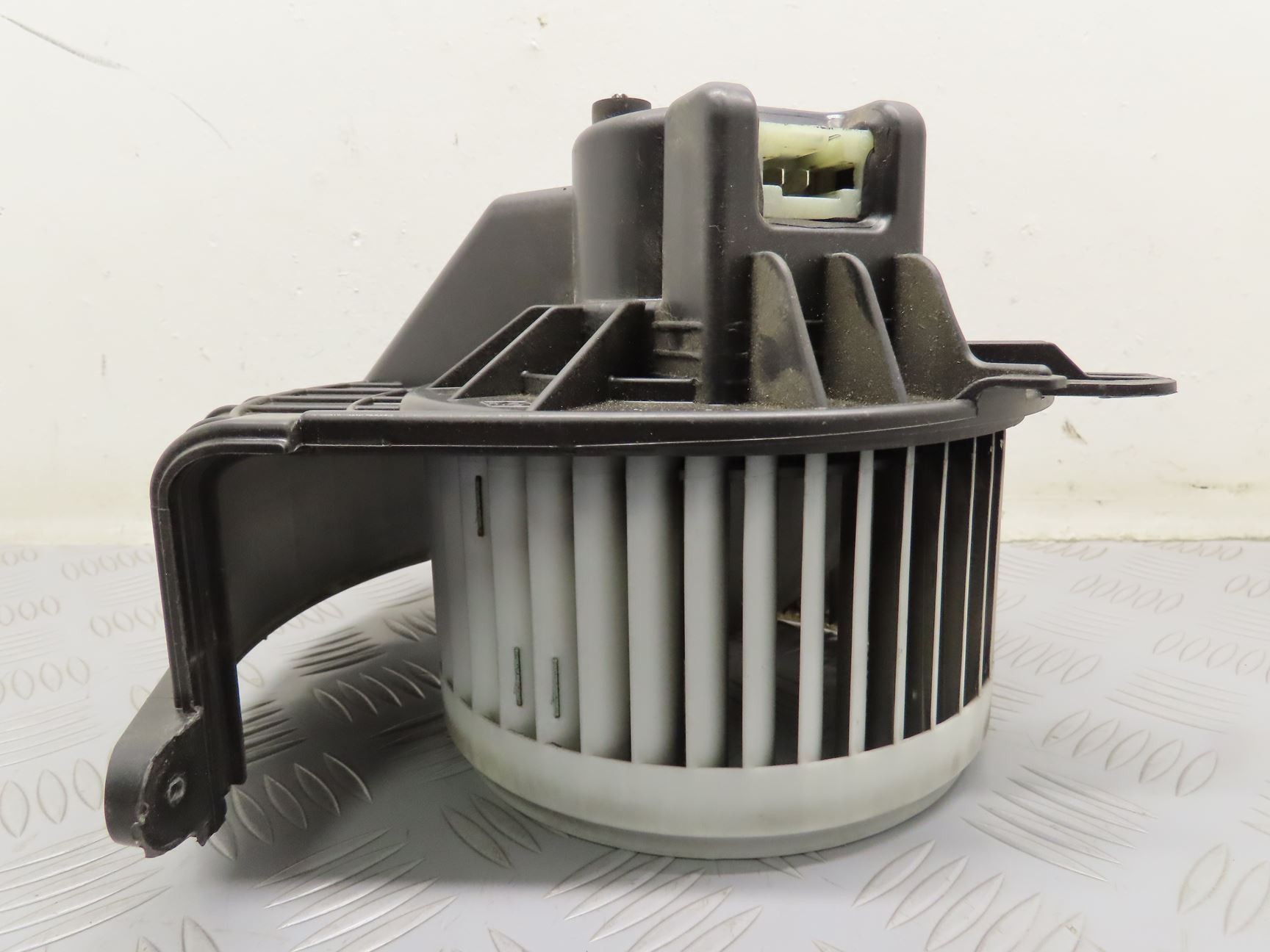 VENTILATEUR DE CHAUFFAGE
