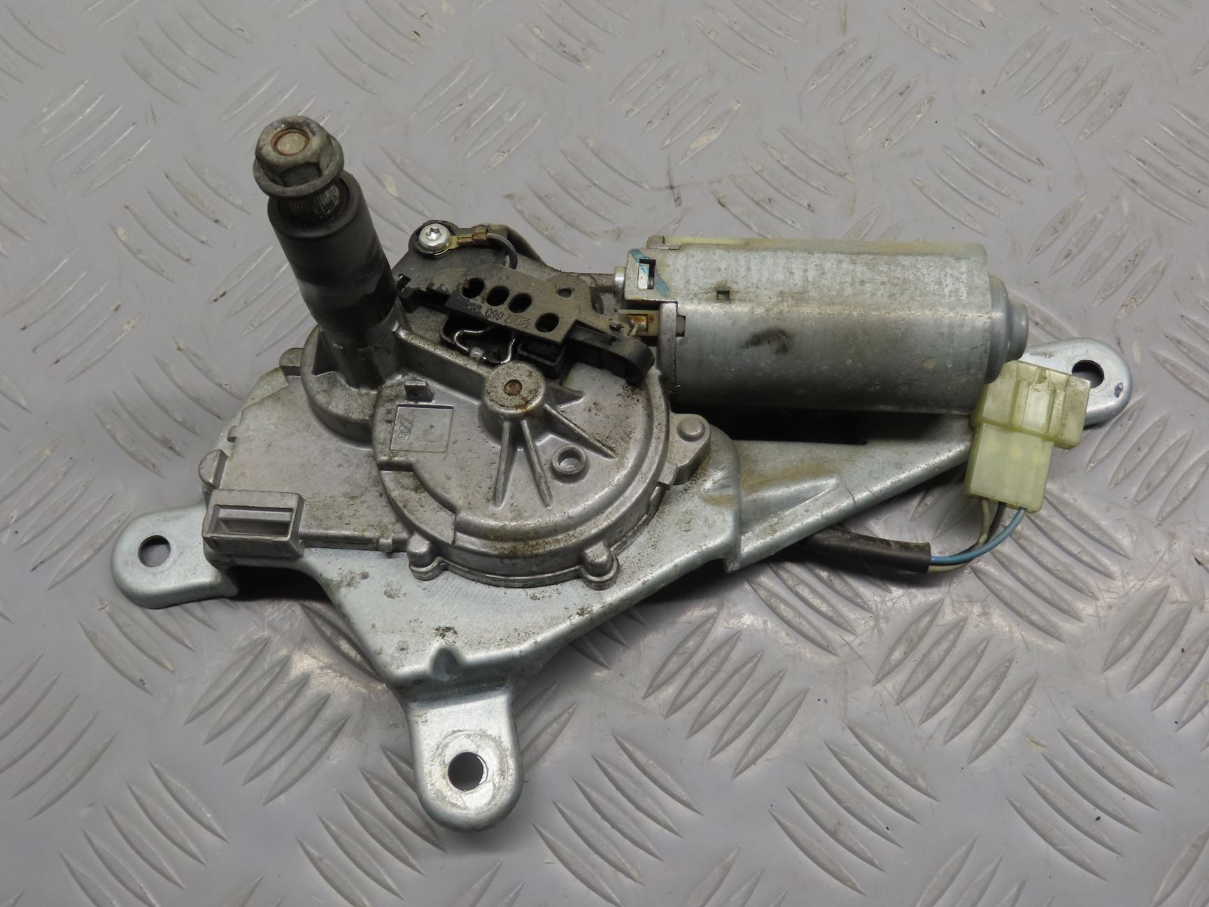 MOTEUR ESSUIE-GLACE AR