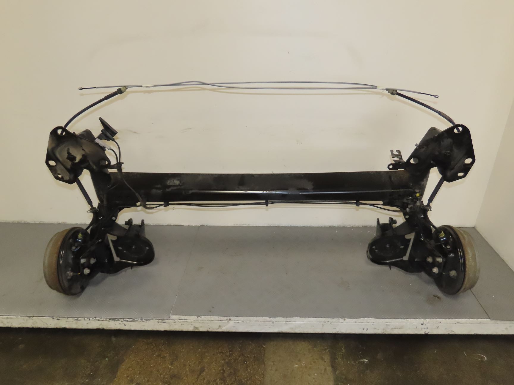 TRAIN AR