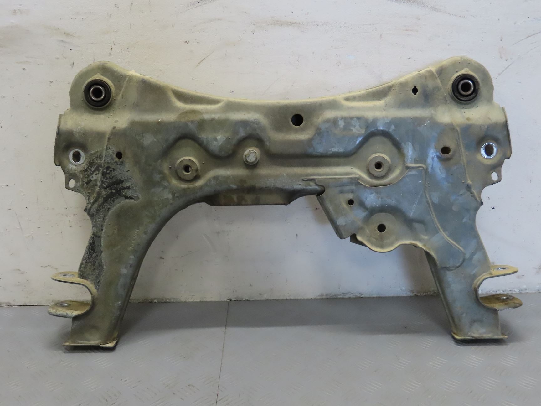 BERCEAU MOTEUR AV
