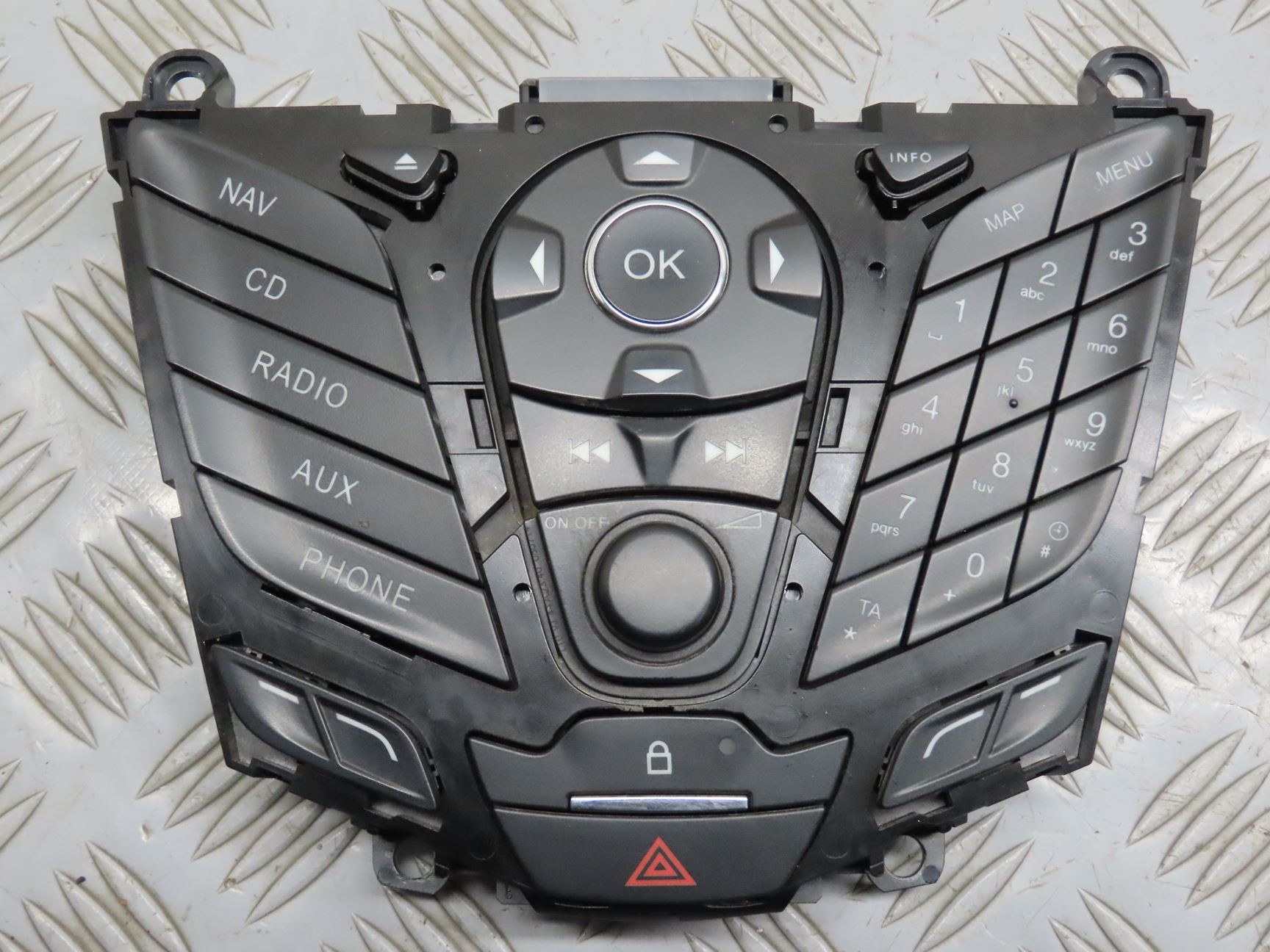 COMMANDE AUTORADIO