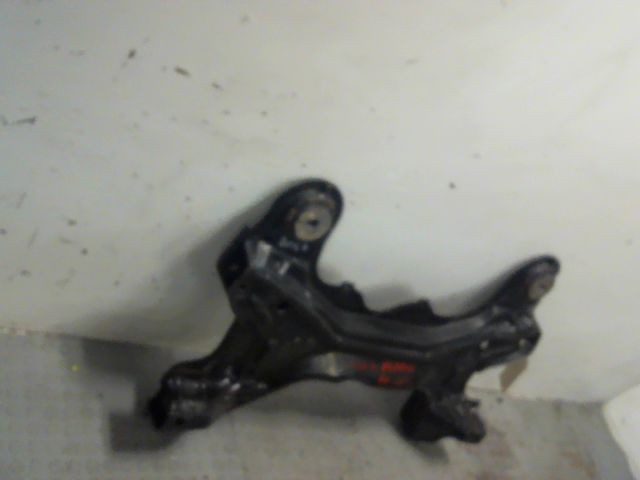 BERCEAU MOTEUR AV