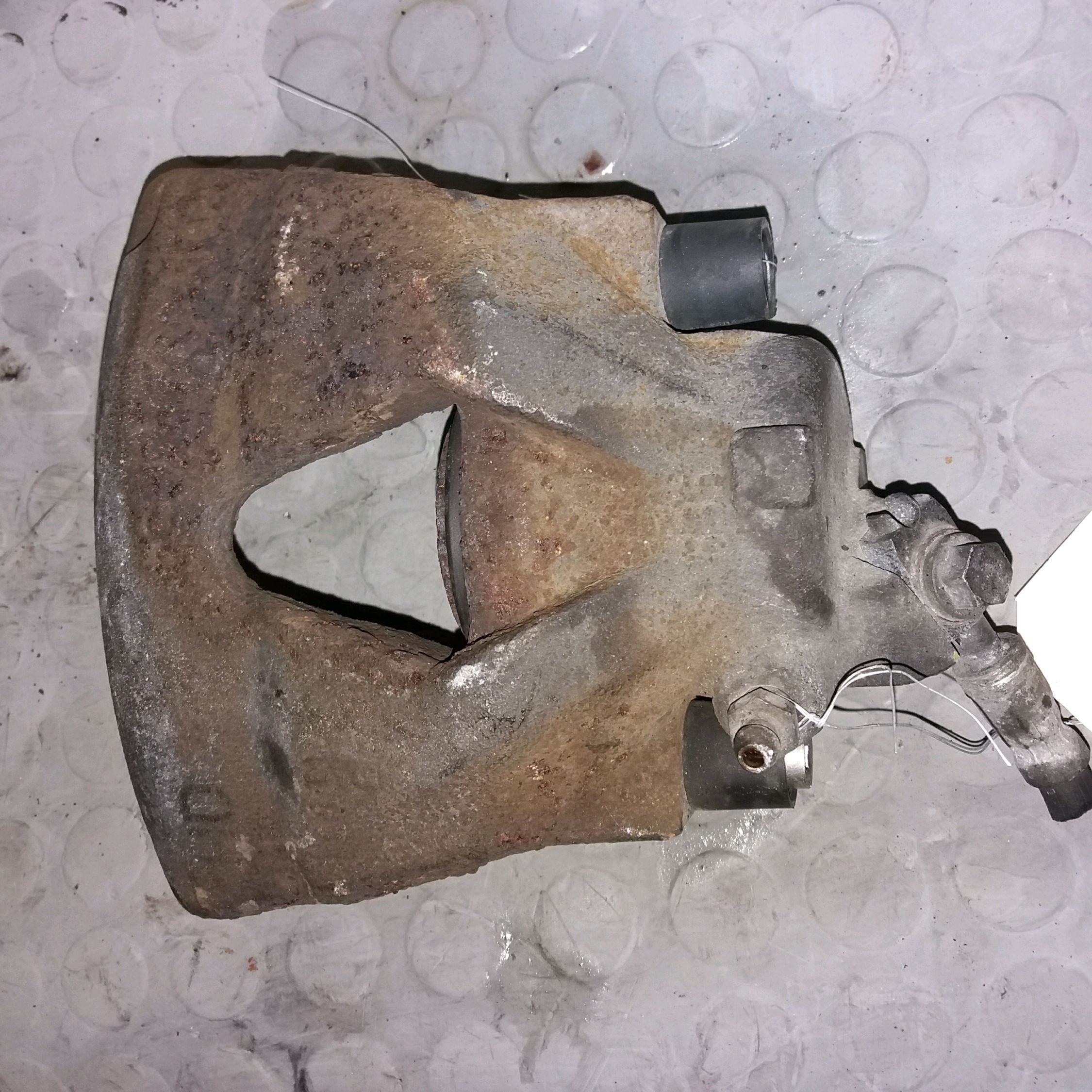 ETRIER DE FREIN AVG