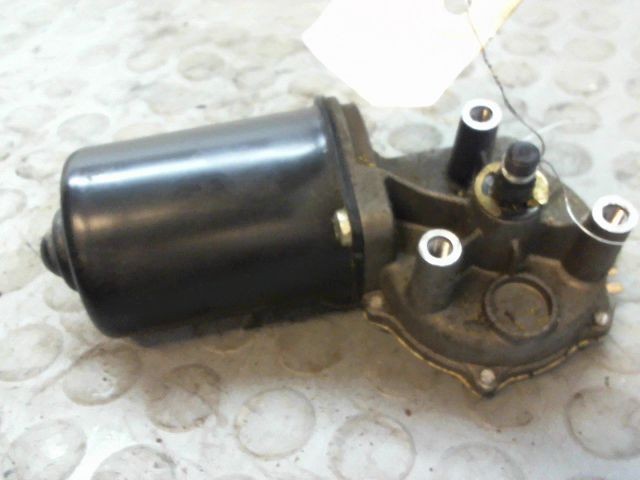 MOTEUR ESSUIE-GLACE AV