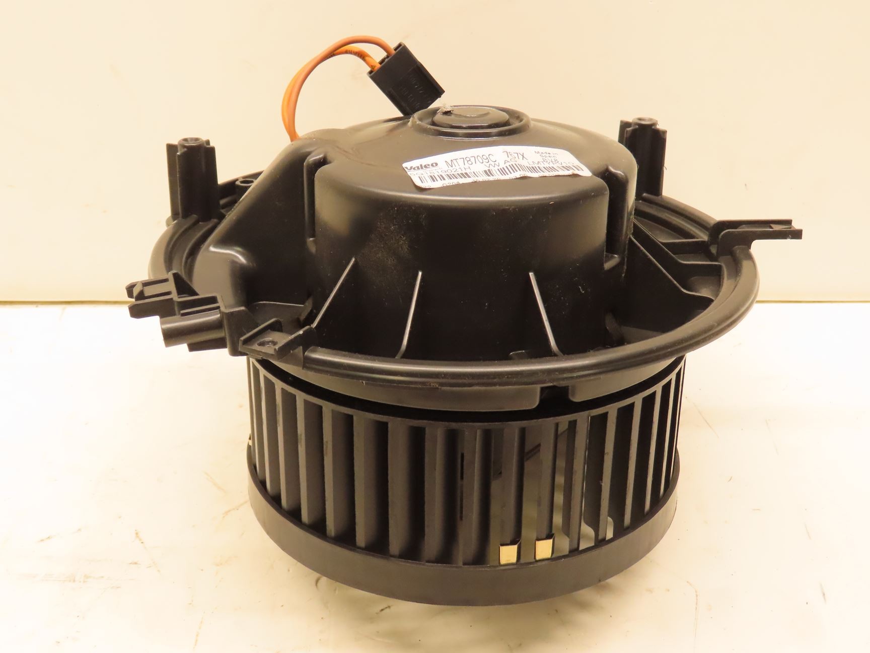 VENTILATEUR DE CHAUFFAGE