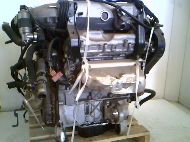 MOTEUR ESSENCE