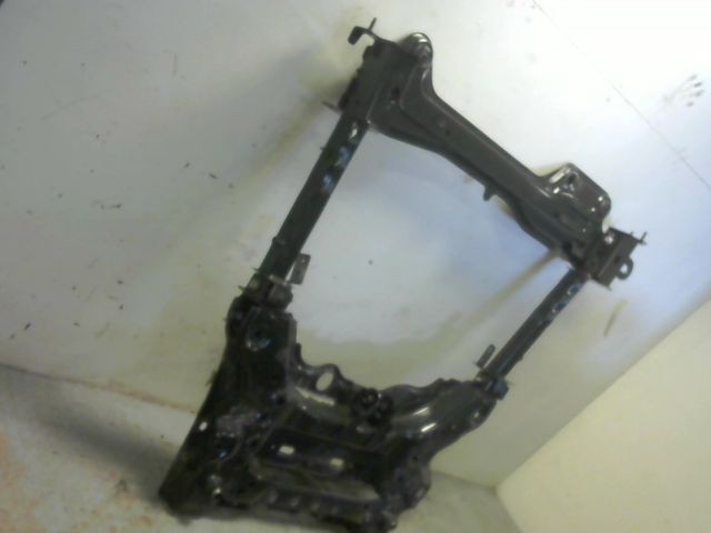 BERCEAU MOTEUR AV